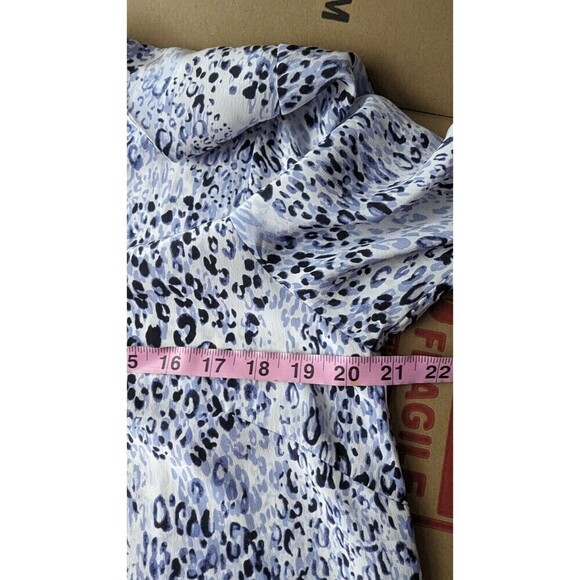 Tyler Boe Silk Leopard Animal Print Back Button‎ Long Sleeve Top Large - Picture 9 of 10